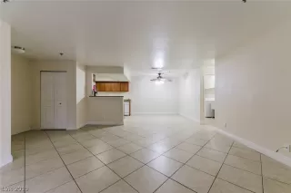 Photo #6: 2070129 Listing 