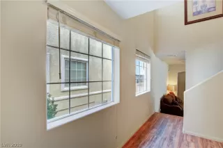 Photo #4: 2070159 Listing