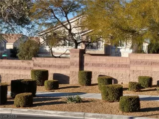 Photo #2: 2070172 Listing 