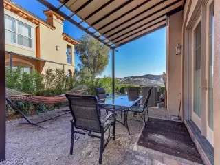 Photo #2: 2070186 Listing