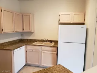 Photo #1: 2070200 Listing