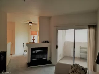 Photo #4: 2070200 Listing