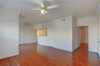 Photo #3: 2070336 Listing 