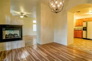 Photo #2: 2070341 Listing 