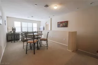 Photo #3: 2070393 Listing