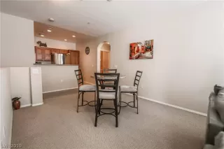 Photo #6: 2070393 Listing