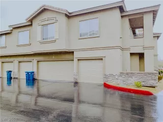 Photo #3: 2070421 Listing