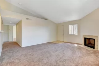 Photo #3: 2070460 Listing