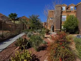 Photo #2: 2070497 Listing