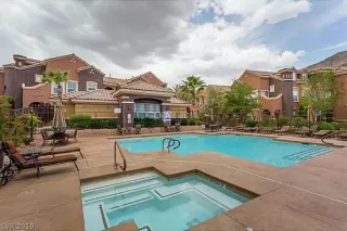 Photo #3: 2070497 Listing