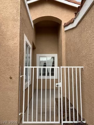 Photo #1: 2070502 Listing 