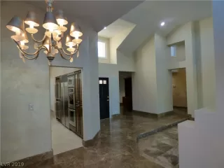 Photo #4: 2070558 Listing 