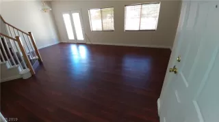 Photo #3: 2070598 Listing 