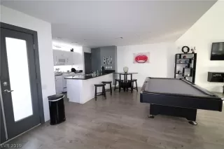 Photo #4: 2070622 Listing