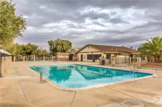 Photo #3: 2070631 Listing