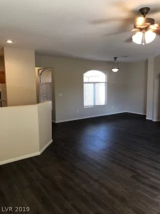 Photo #4: 2070679 Listing