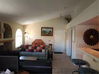 Photo #6: 2070704 Listing 