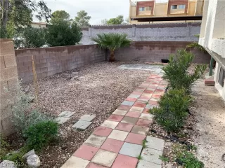 Photo #1: 2070722 Listing 