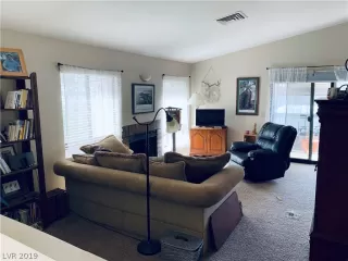 Photo #3: 2070722 Listing 