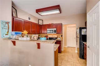 Photo #6: 2070735 Listing