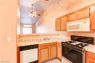 Photo #4: 2070828 Listing 