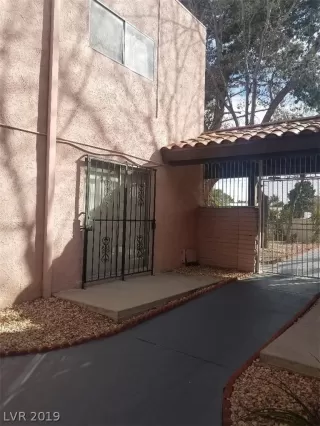 Photo #2: 2070873 Listing 