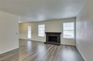 Photo #1: 2070900 Listing 