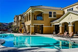 Photo #5: 2070905 Listing 