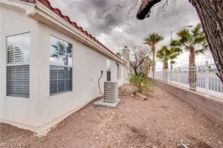 Photo #3: 2070955 Listing 