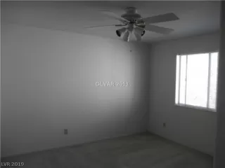 Photo #5: 2070973 Listing 