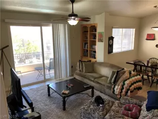 Photo #2: 2070999 Listing 