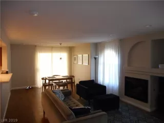 Photo #5: 2071018 Listing 