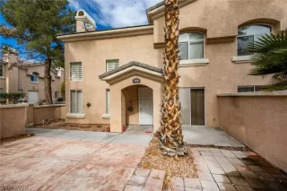 Photo #2: 2071022 Listing