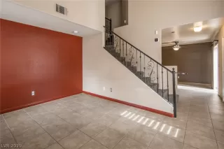 Photo #5: 2071022 Listing