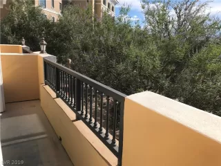 Photo #2: 2071061 Listing 