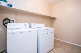 Photo #4: 2071171 Listing 