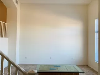 Photo #2: 2071321 Listing 