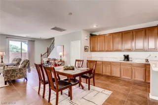 Photo #6: 2071322 Listing