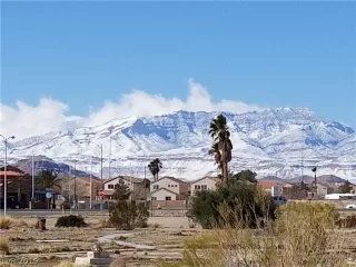 Photo #3: 2071330 Listing