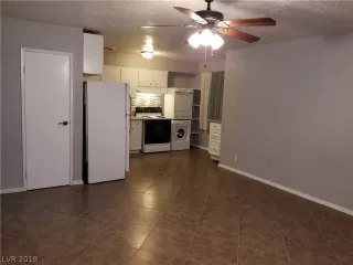 Photo #6: 2071330 Listing