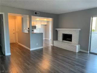 Photo #3: 2071353 Listing 