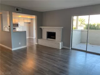 Photo #4: 2071353 Listing 