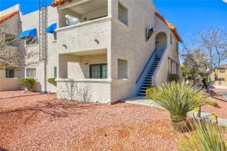 Photo #2: 2071377 Listing 