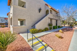 Photo #4: 2071377 Listing 