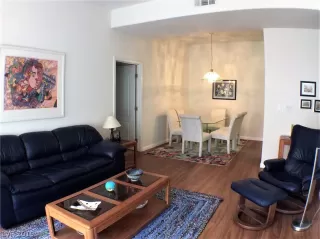 Photo #3: 2071476 Listing 