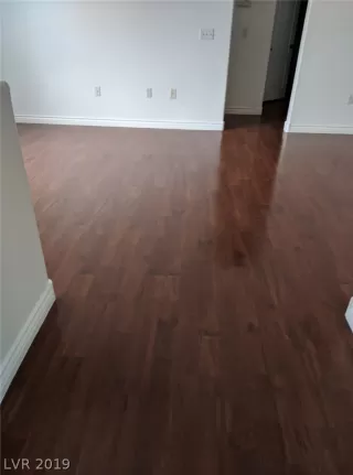 Photo #5: 2071547 Listing 