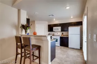 Photo #6: 2071549 Listing