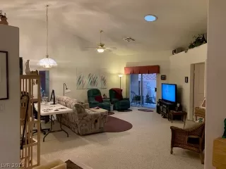 Photo #2: 2071561 Listing 