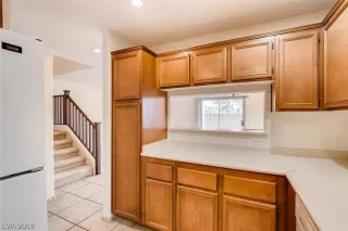 Photo #4: 2071640 Listing 