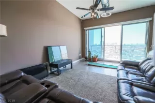 Photo #6: 2071643 Listing